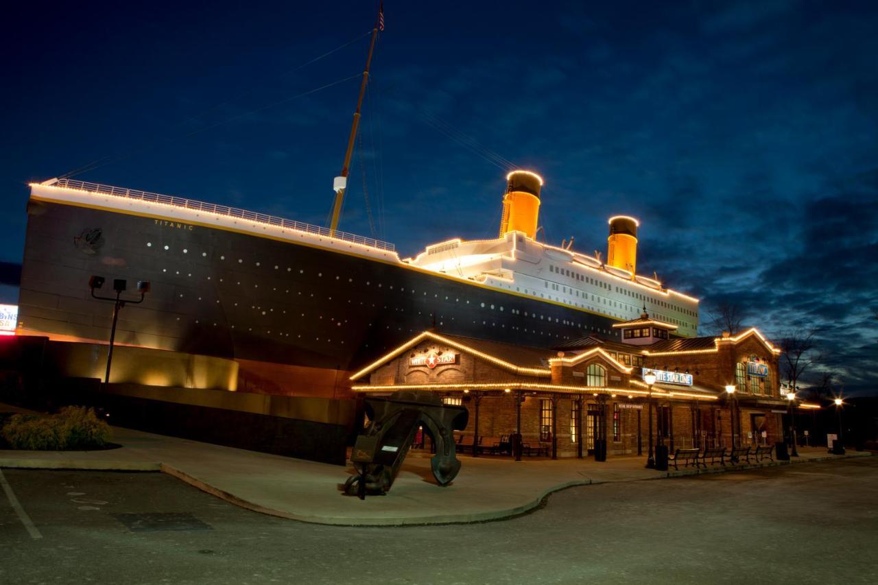 Hidden Creek, Pool Table, Hot Tub, 1089 Free Tickets Each Paid Day, Dollywood And More Гатлінбург Екстер'єр фото