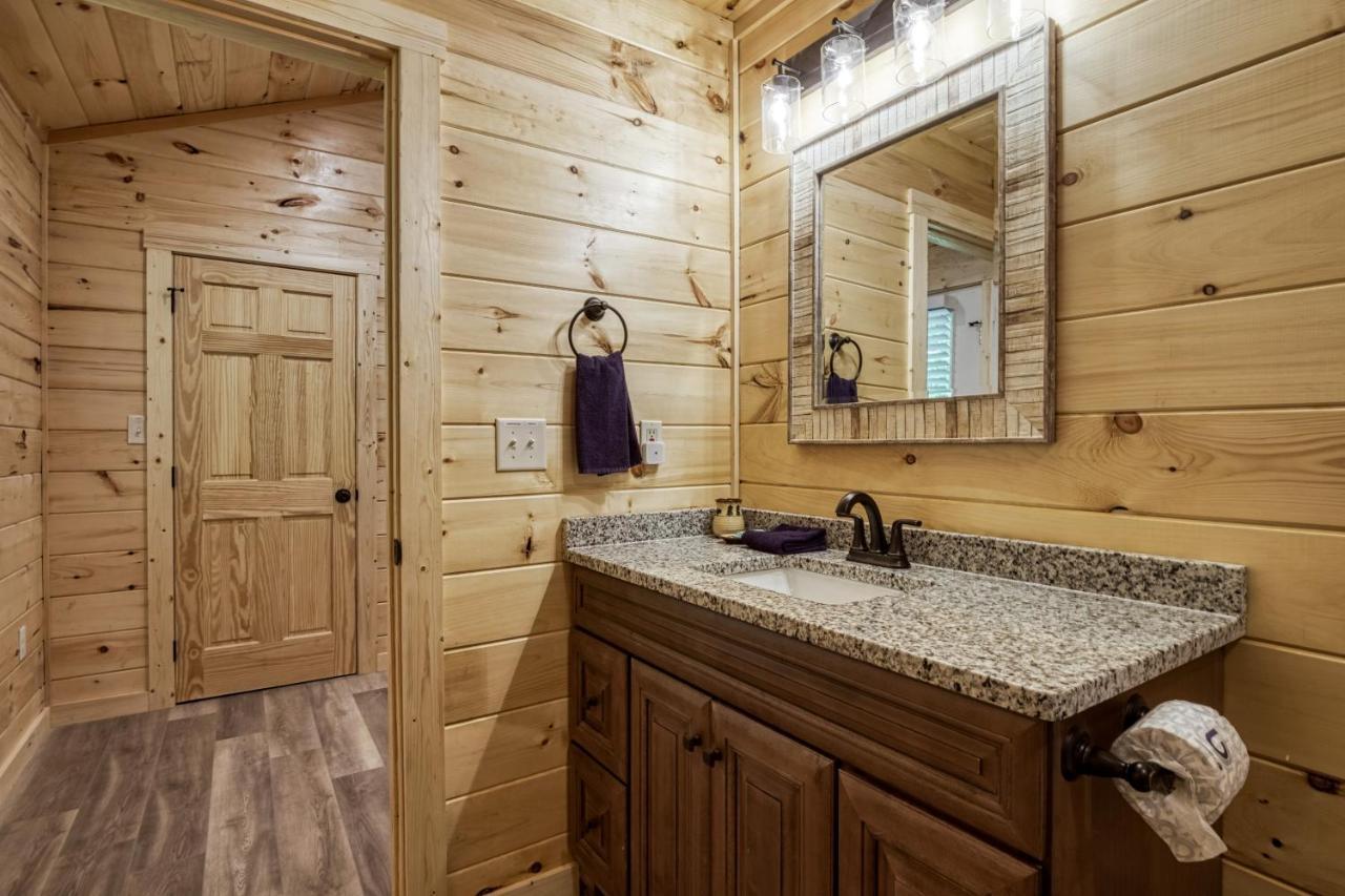 Hidden Creek, Pool Table, Hot Tub, 1089 Free Tickets Each Paid Day, Dollywood And More Гатлінбург Екстер'єр фото